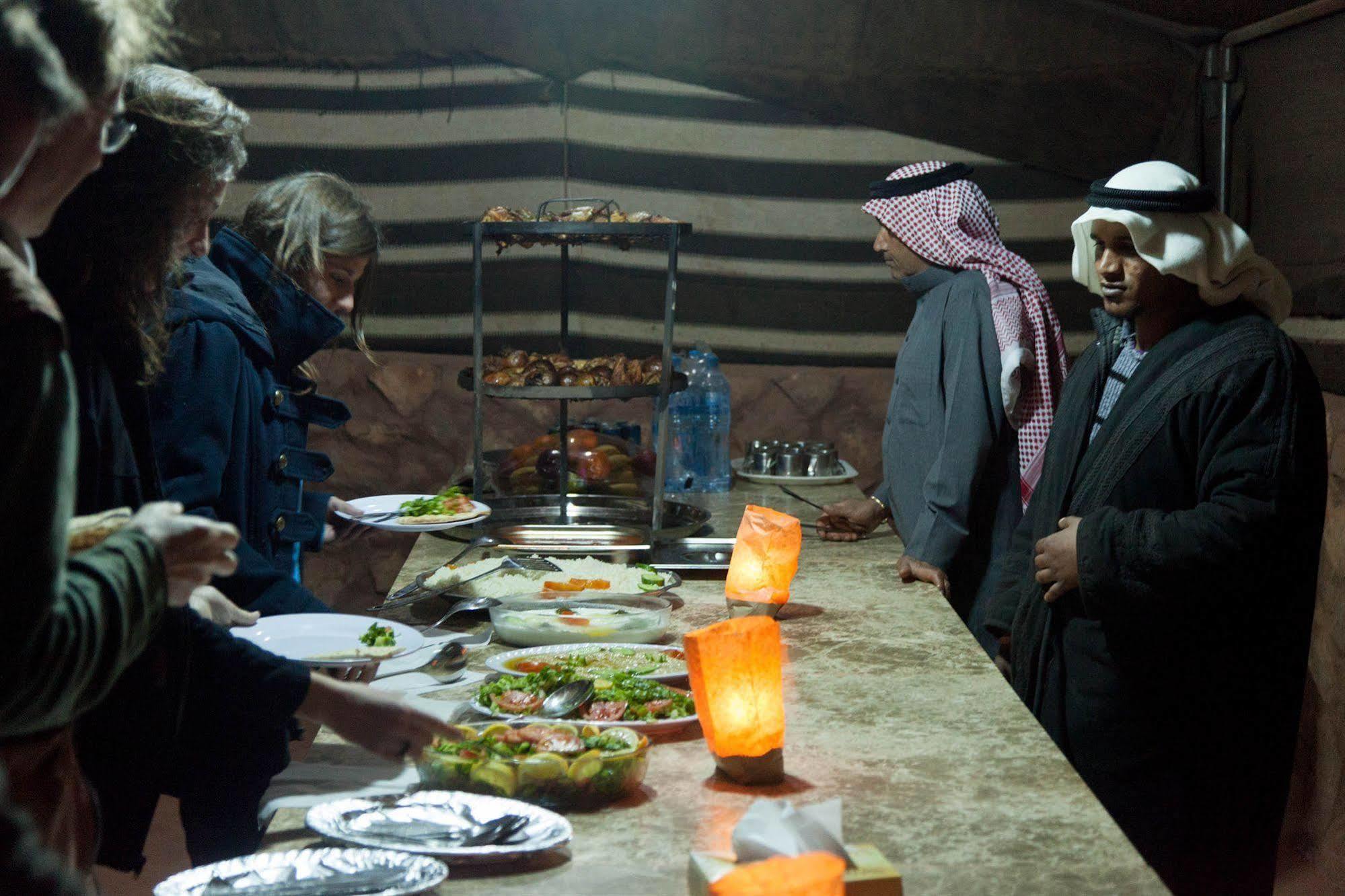 Wadi Rum Caravan Camp Kültér fotó